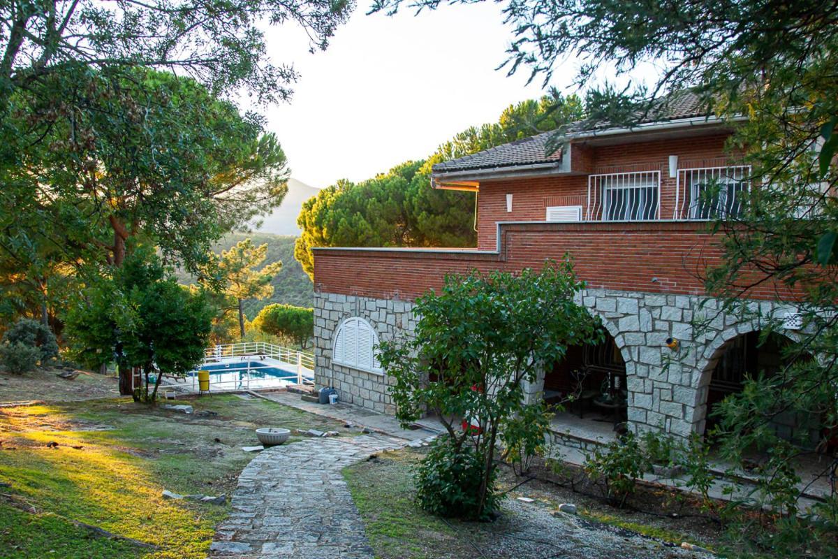 Casa Cadalso, Mirador De Gredos, Madrid Guest House Cadalso de los Vidrios Eksteriør bilde